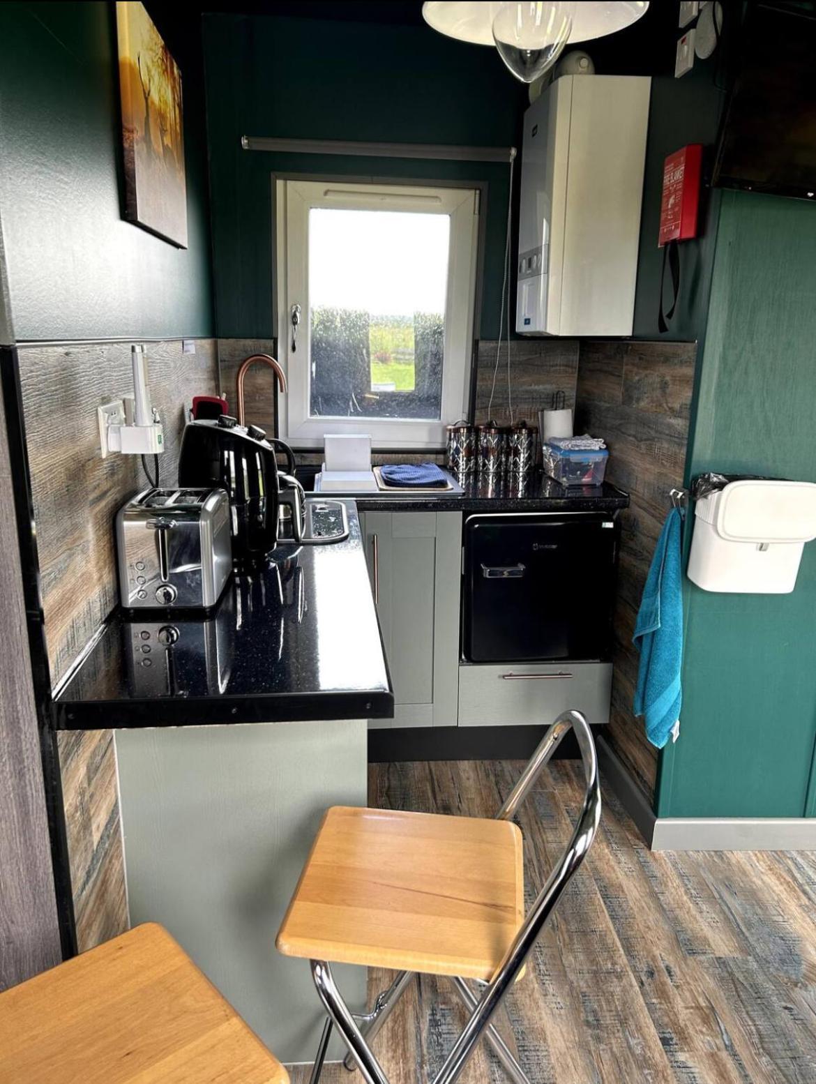 The Potter'S Rest, A Cosy Wee Cabin In The Highlands Watten Екстериор снимка